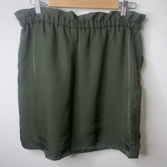 NWT Express high waisted cargo green skirt - Picture 4 of 7